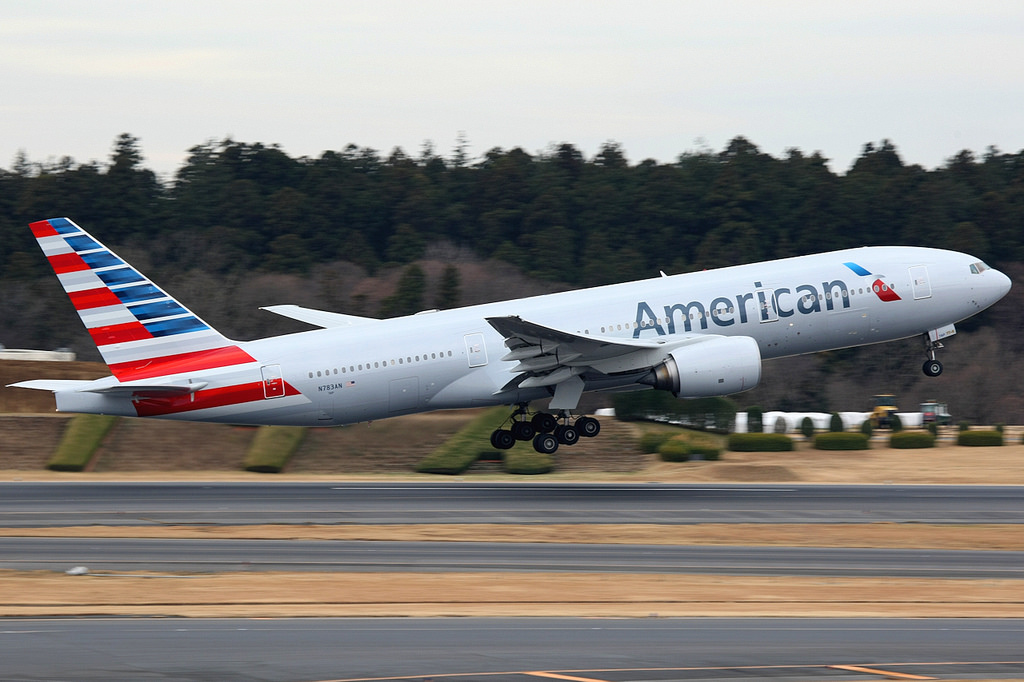 Boeing 777-200ER operated by American Airlines (AA)