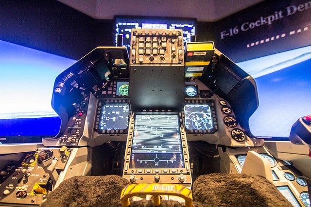 f-16-cockpit